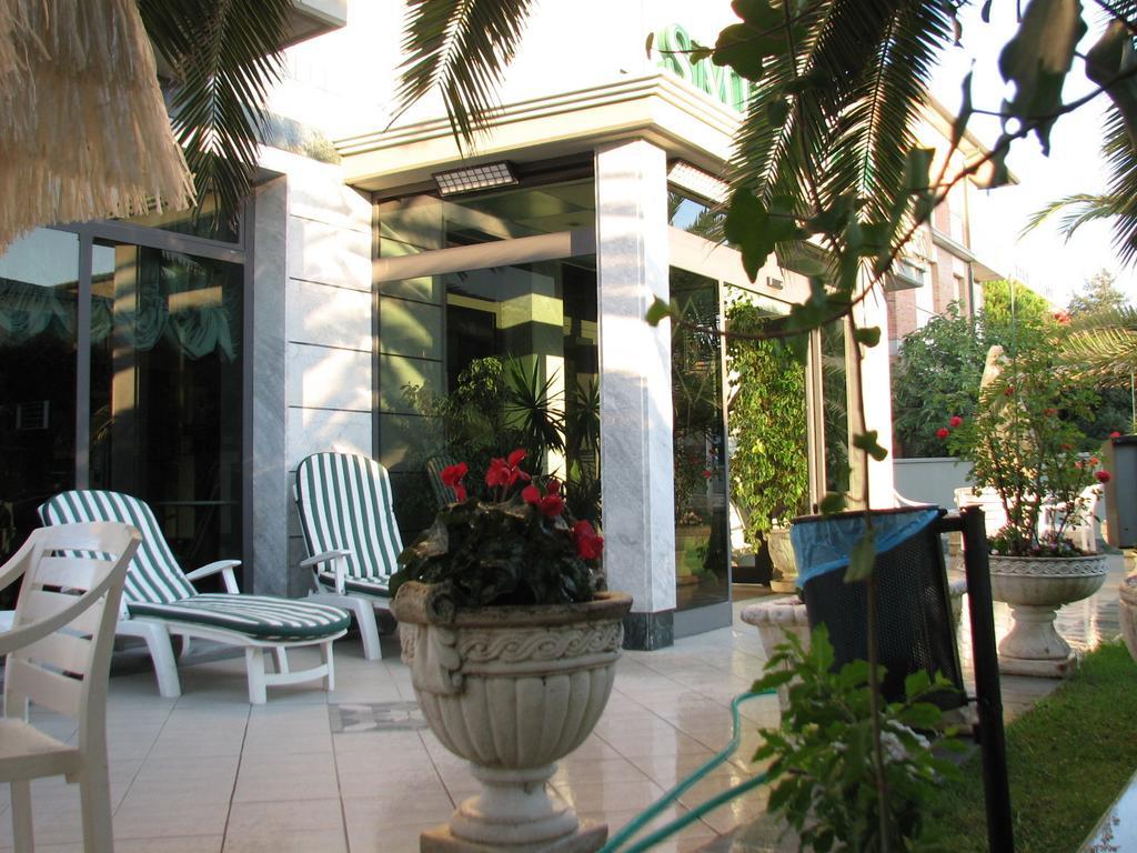 Hotel Smeraldo Lido di Camaiore Eksteriør billede