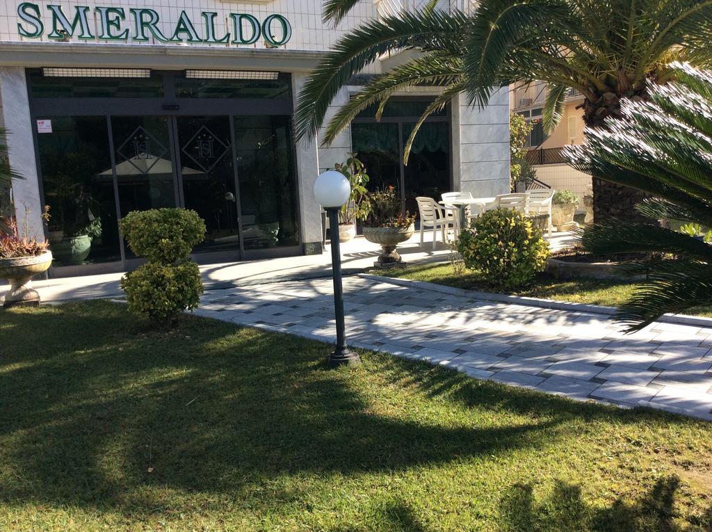 Hotel Smeraldo Lido di Camaiore Eksteriør billede